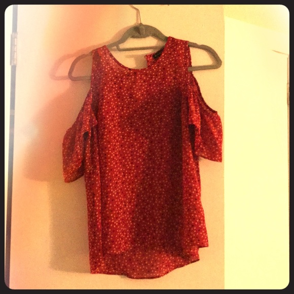 Violets and Roses cold shoulder top - Picture 1 of 3